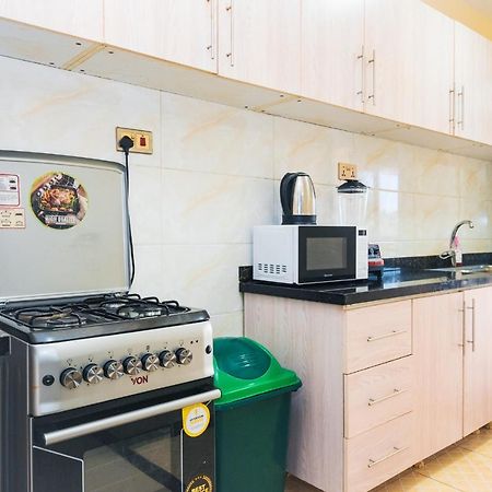 Tropical Themed 3Br And Dsq Apartment Найробі Екстер'єр фото